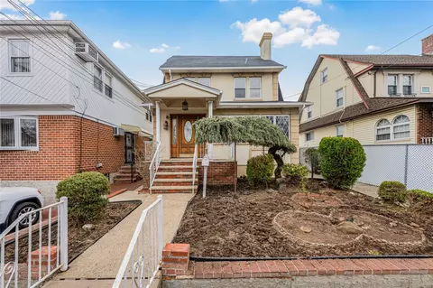 811 150th St, Whitestone, NY 11357