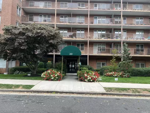 20 Wendell #11F, Hempstead, NY 11550