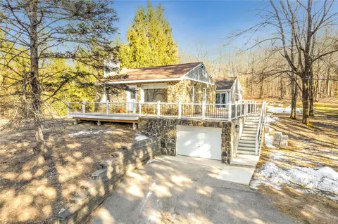 14 Ridgeview Rd, East Fishkill, NY 12533