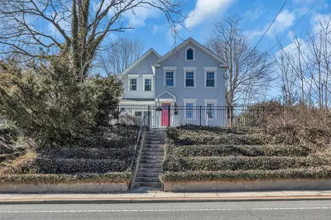 238 Blue Point Ave, Blue Point, NY 11715