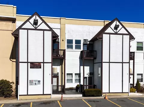 39 Church St #3, Port Jervis, NY 12771