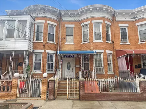 104-09 94 Ave, New York, NY 11416