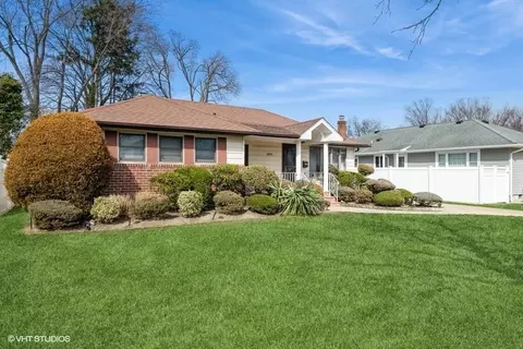 2959 Carlyle Rd, Wantagh, NY 11793