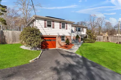 2877 Lexington Ave, Cortlandt, NY 10547