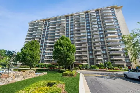 18-15 215th #15R, New York, NY 11360