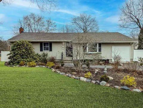 241 Alexander Ave, Nesconset, NY 11767