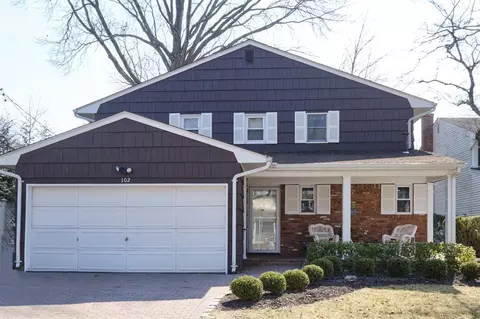 102 Soundview Dr, North Hempstead, NY 11050