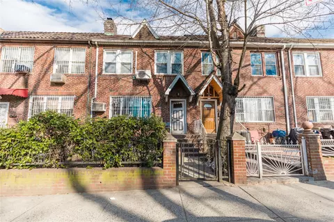 34-31 73rd St, New York, NY 11372