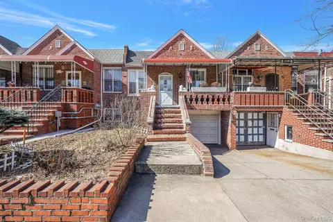 2226 E 27th St, Brooklyn, NY 11229