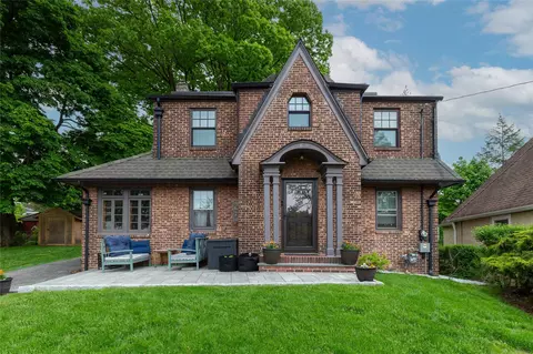 178 Westminster Dr, Yonkers, NY 10710