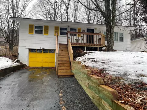 6 Hillside Pl, South Fallsburg, NY 12779