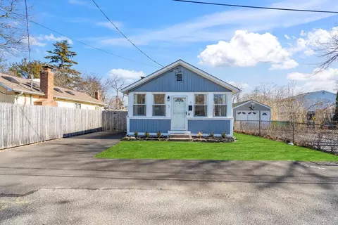 1 Jean Ct, Ronkonkoma, NY 11779