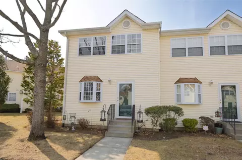 1027 Jerusalem Ave #108, Uniondale, NY 11553