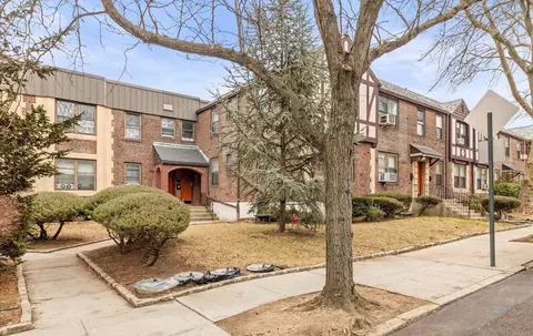 21-39 78th St #C1, East Elmhurst, NY 11370