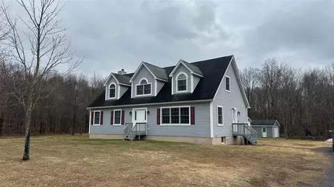 473 N Riverside Rd, Lloyd, NY 12528