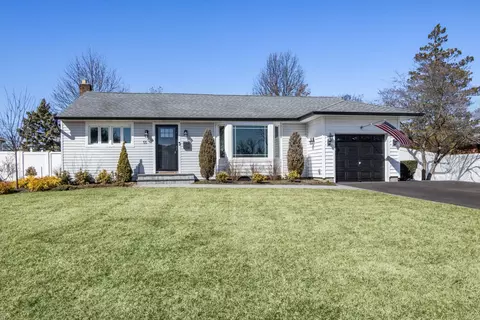 55 Verbena Dr, Commack, NY 11725