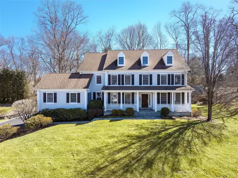 4 Augusta Ct, Purchase, NY 10577