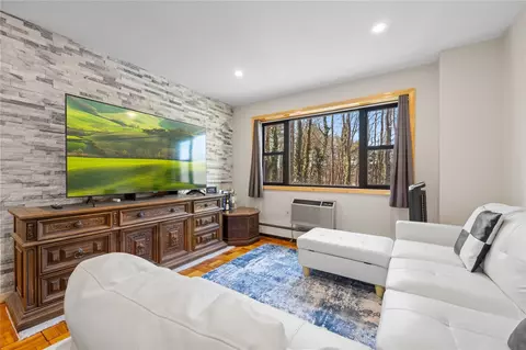 505 Central Park Ave #424, Scarsdale, NY 10583