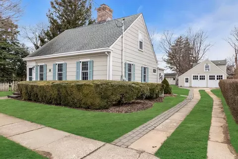 200 Village Ln, Orient, NY 11957