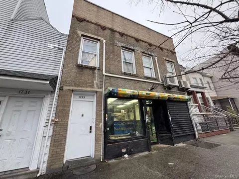 1733 Zerega Ave, New York, NY 10462