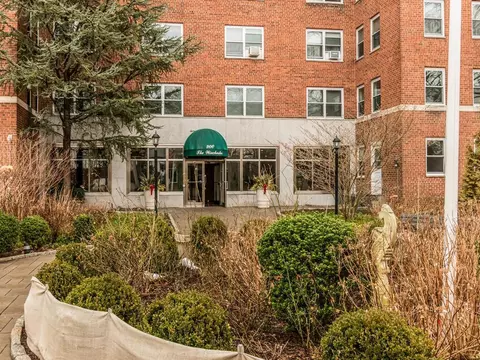 900 Palmer Rd #3E, Yonkers, NY 10708
