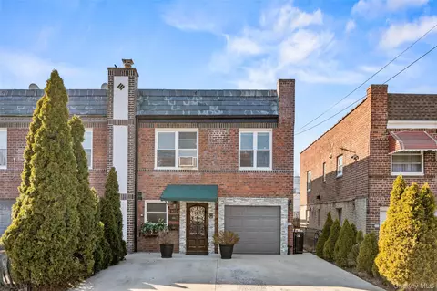 90-15 70th Dr, New York, NY 11375