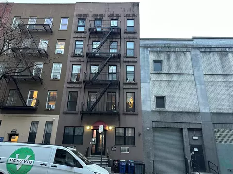 450 W 55th St #3FW, New York, NY 10019