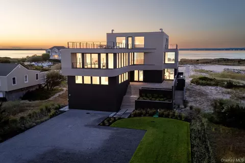 780 Dune Rd, Westhampton Beach, NY 11978