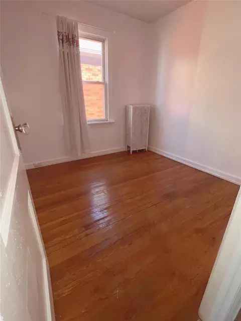 Undisclosed, New York, NY 11365