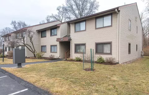 14 Knightsbridge #E, Poughkeepsie, NY 12603