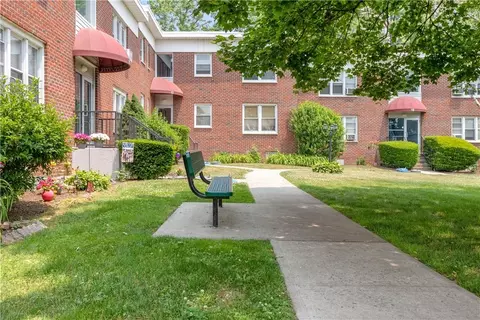 11 Stokes Rd #2A, Yonkers, NY 10710