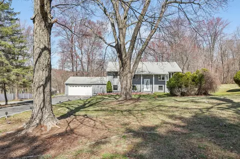 170 Cordial Rd, Yorktown, NY 10598