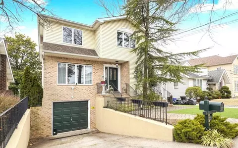 128 Justin Ave, Staten Island, NY 10306