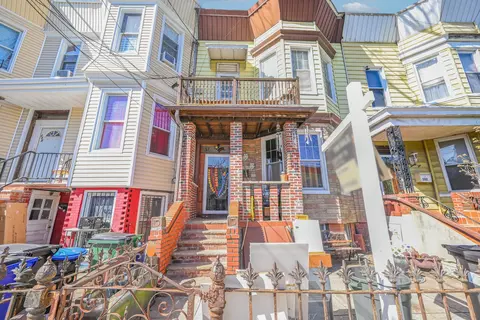124 Shepherd Ave, Brooklyn, NY 11208