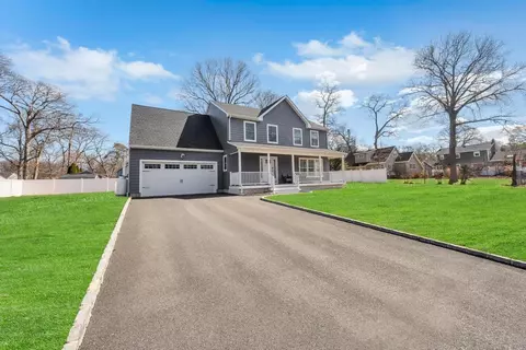 109 Forest Ave, Nesconset, NY 11767