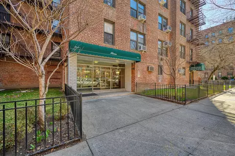 33-47 91st St #3H, Jackson Heights, NY 11372