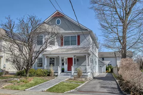 433 Melbourne Ave, Mamaroneck, NY 10543