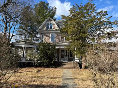 94 Greenridge Ave, White Plains, NY 10605