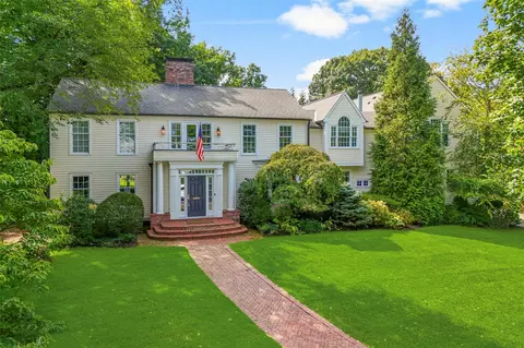 12 Flint Ave, Larchmont, NY 10538