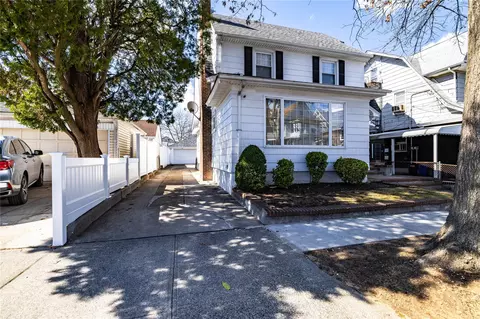 10540 92nd St, Ozone Park, NY 11417