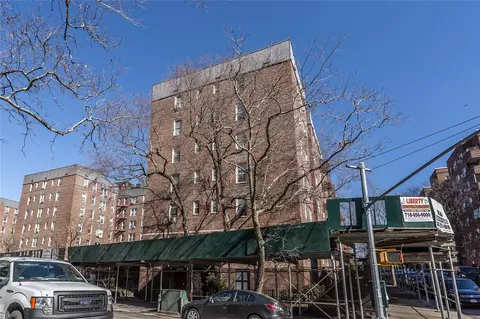 67-11 Yellowstone Blvd #2A, Forest Hills, NY 11375
