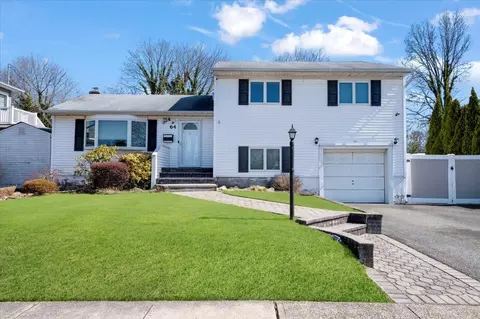 64 Caffrey Ave, Bethpage, NY 11714