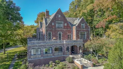 3 Beecher Ln #3C, Peekskill, NY 10566