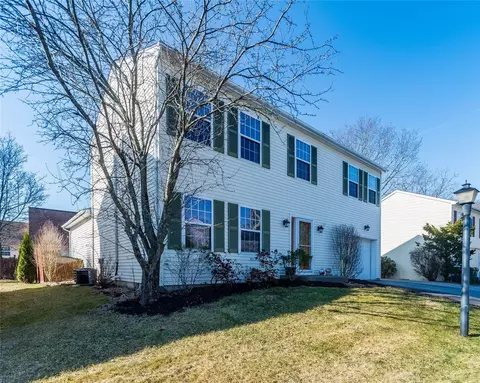 4 Wood St, Arlington, NY 12603