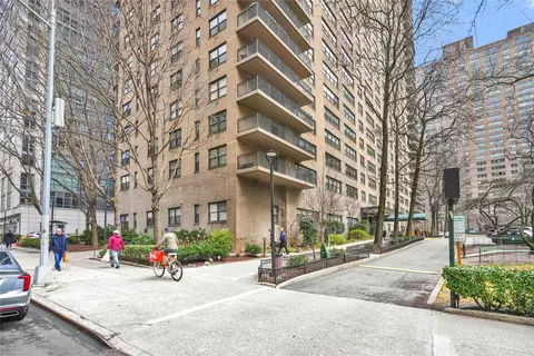 180 W End Ave #23G, New York, NY 10023