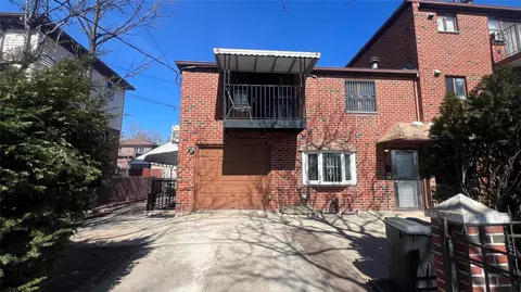 162-33 76th Rd, New York, NY 11366