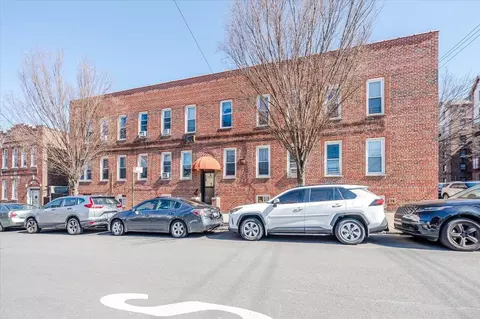 3002 Barnes Ave, New York, NY 10467