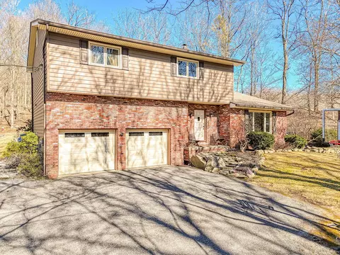 44 Felter Hill Rd, Monroe, NY 10950