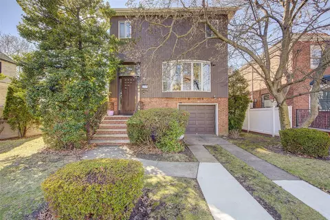73-20 170th St, Fresh Meadows, NY 11366