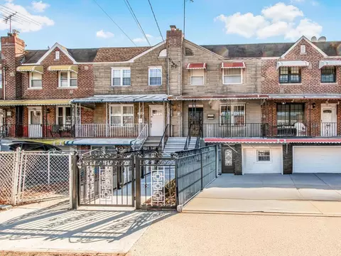 1462 Arnow Ave, New York, NY 10469